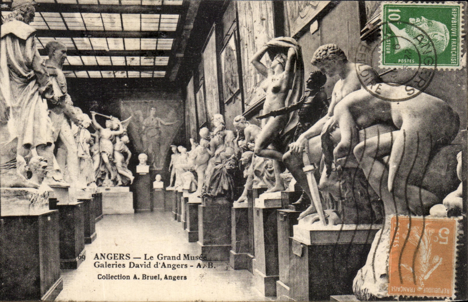 CPA Angers the Large Museum Galleries David of Angers