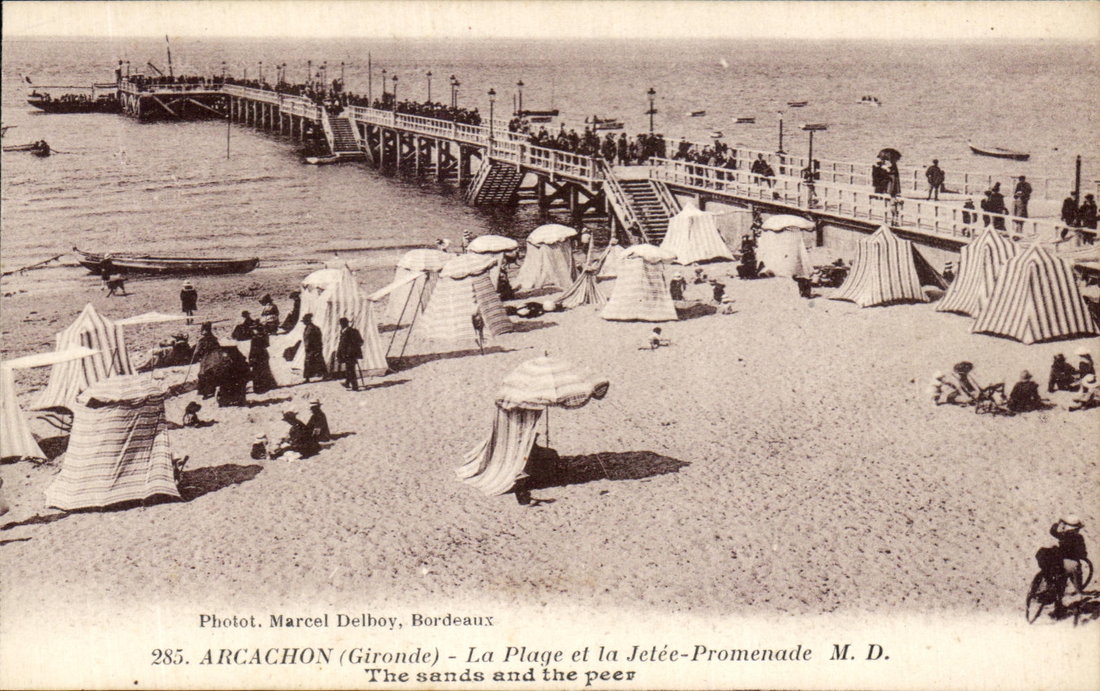 CPA Arcachon La Plage Et La Jetee Promenade