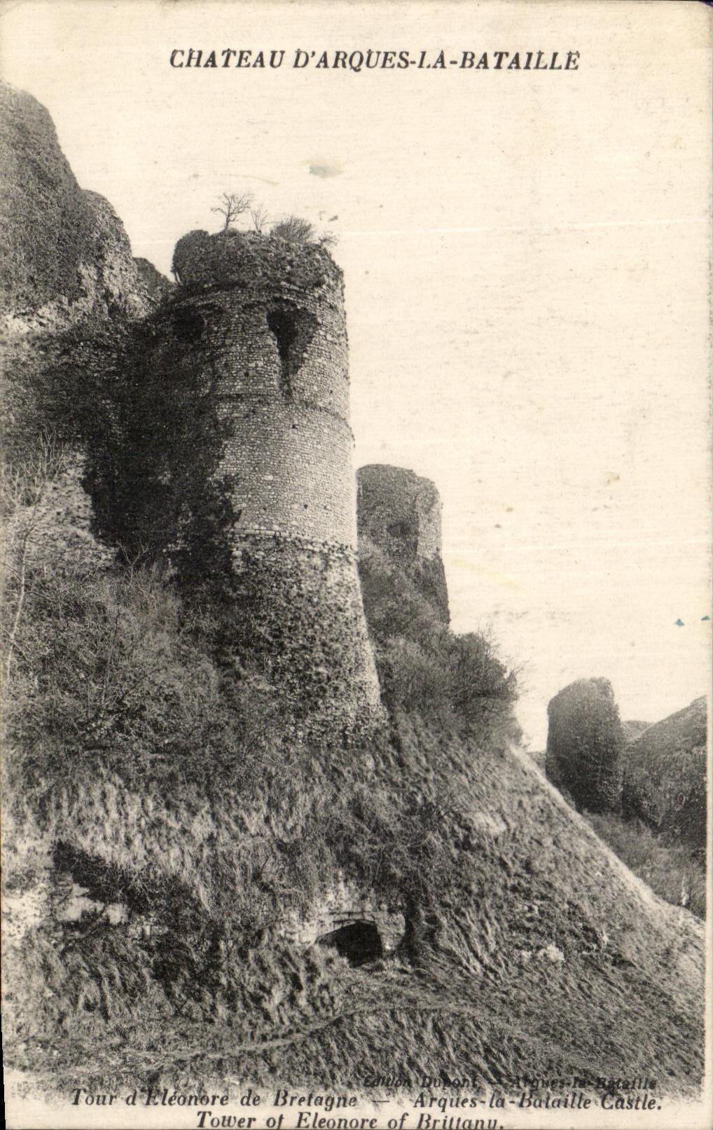 CPA Chateau D'Aqrues La Bataille Tour de Bretagne Arques la Bataille
