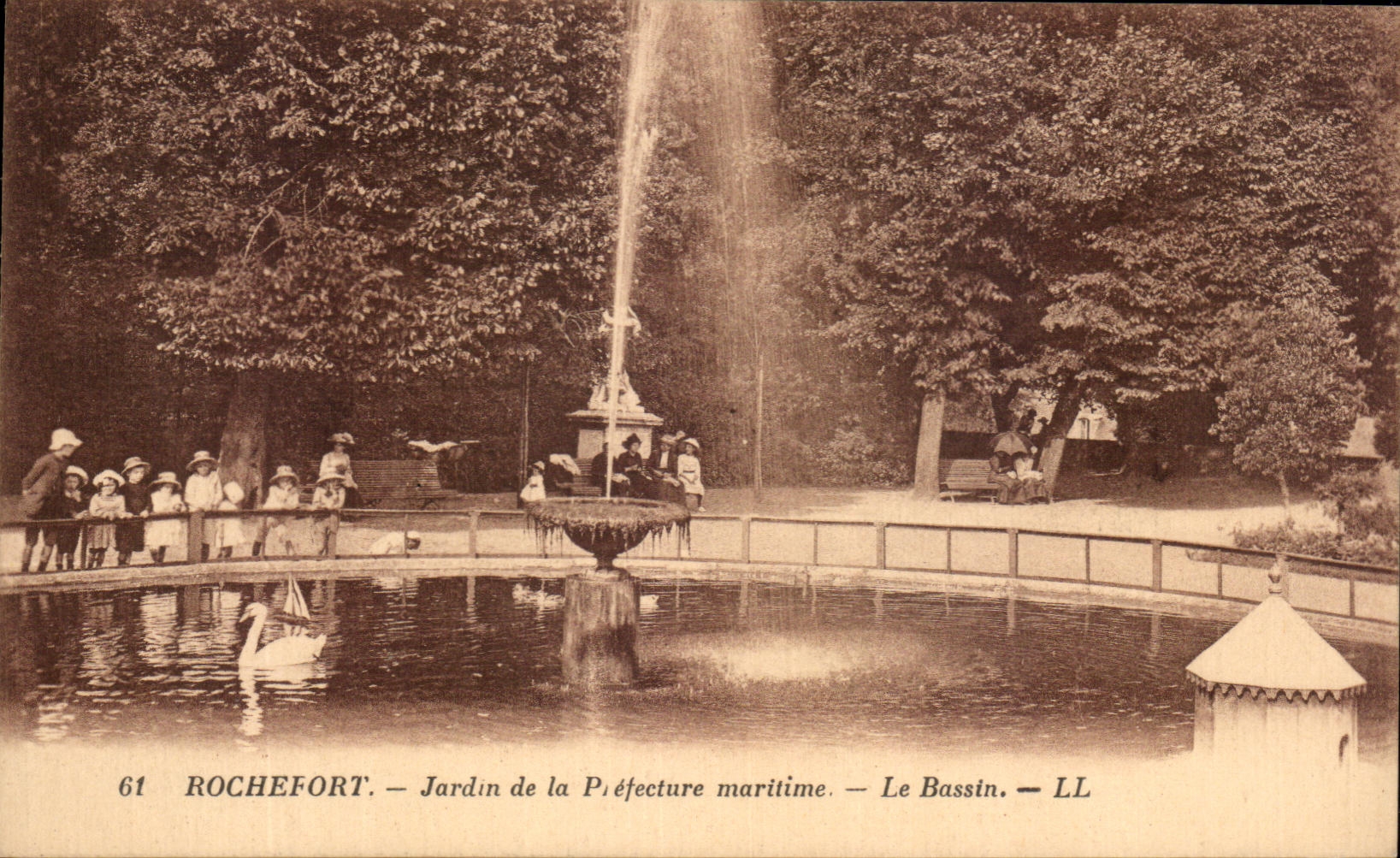 CPA Rochefort Garden of the Police port authority the Basin Children