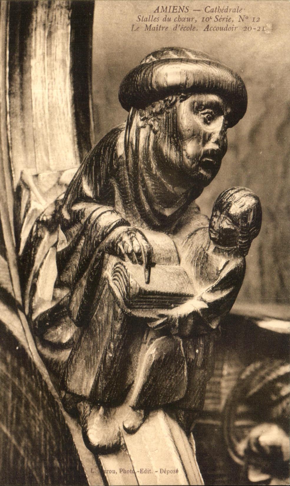 CPA Amiens Cathedral Stalls Of the Chorus the schoolmaster Balustrade
