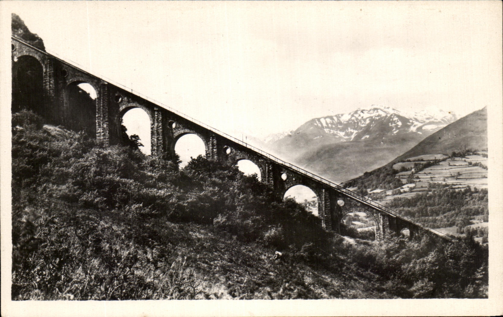 CPA Lourdes the large Viaduct and the Chain of the Pyrenees Seen of the Peak of Jer