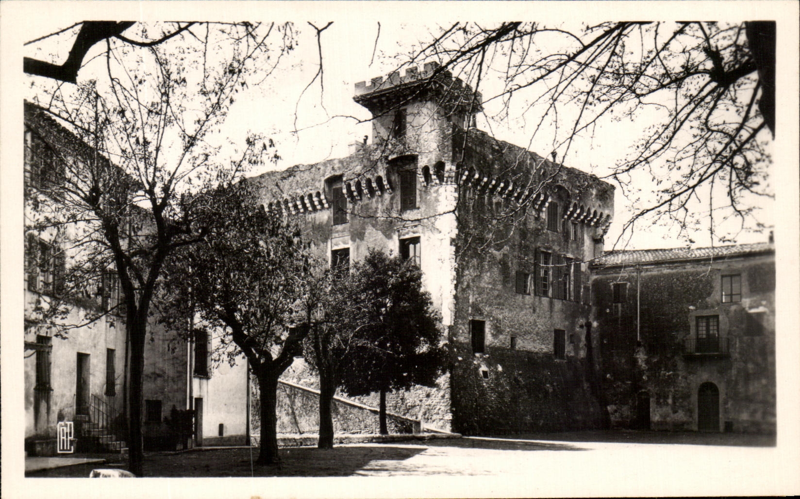 CPA Cagnes sur Mes Le Chateau Grimaidi