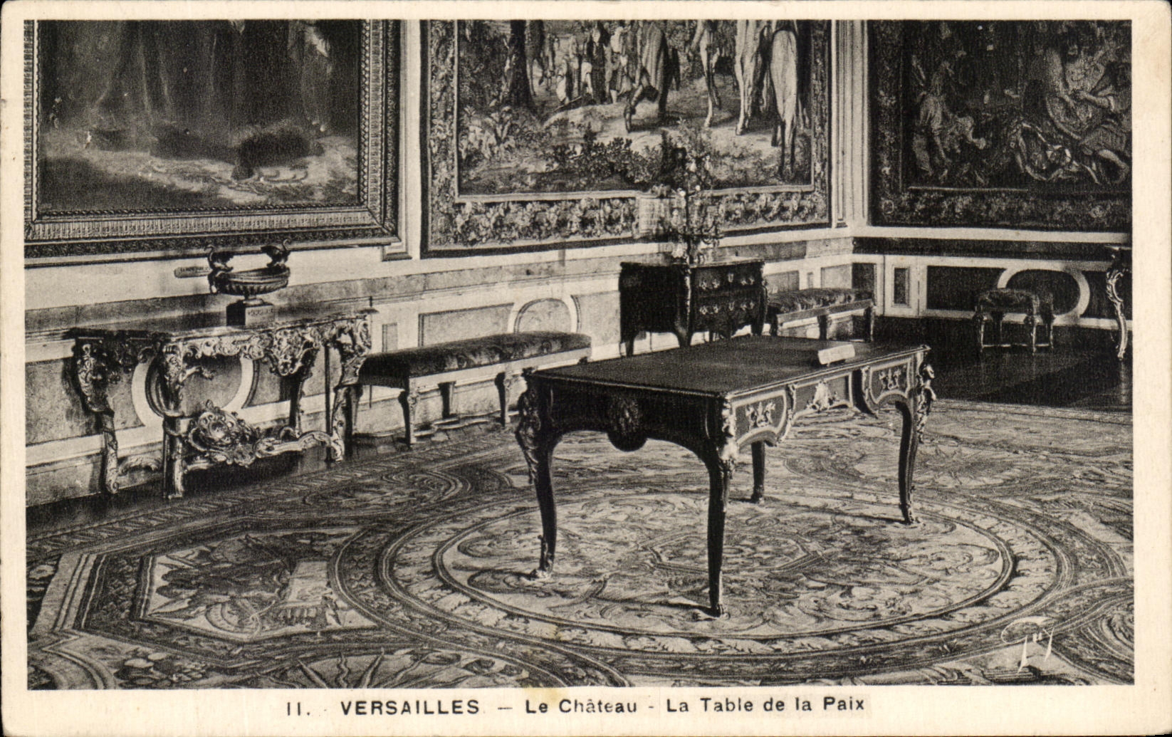 CPA Versailles Le Chateau La Table de la Paix