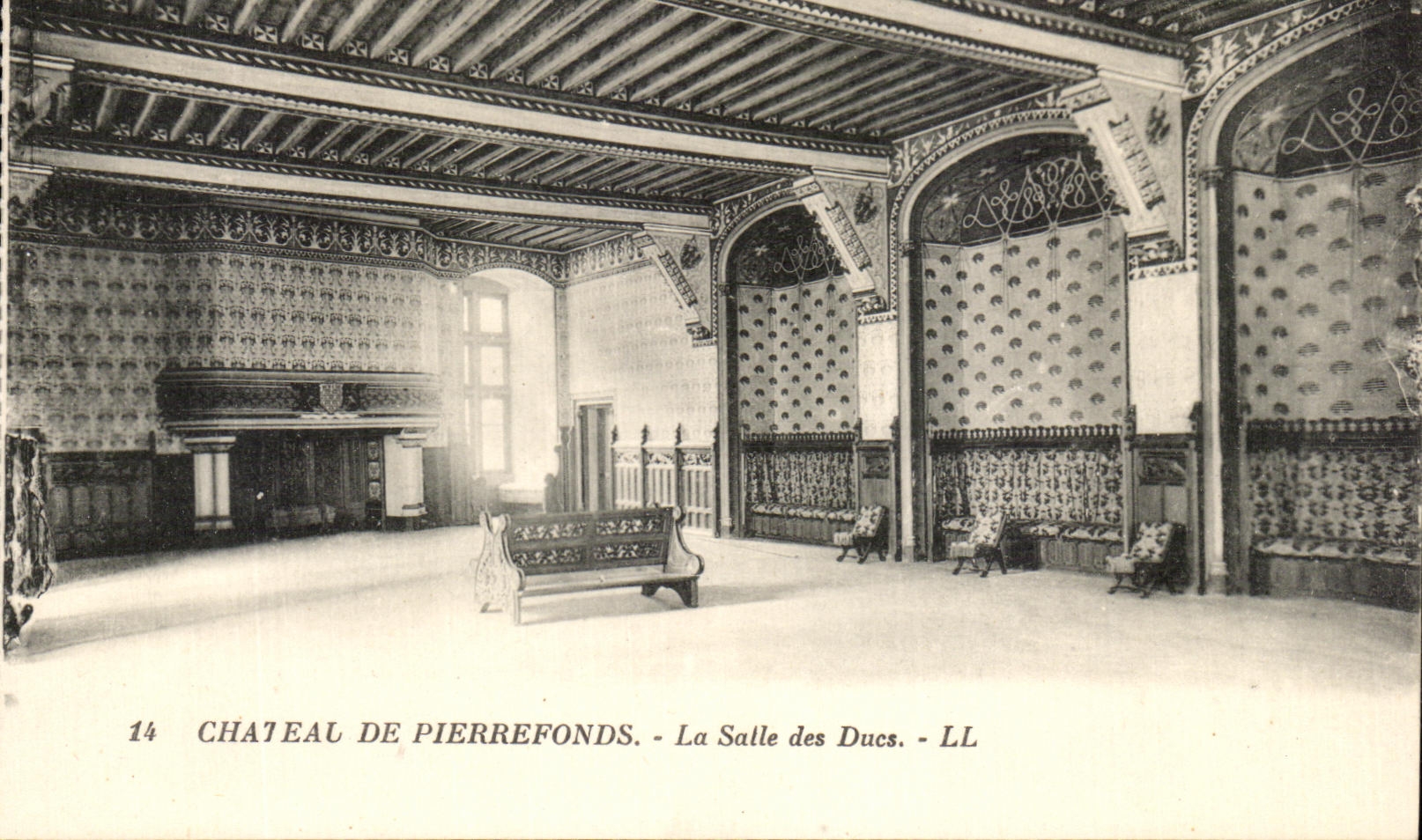 CPA Chateau De Pierrefonds La Salle des Ducs