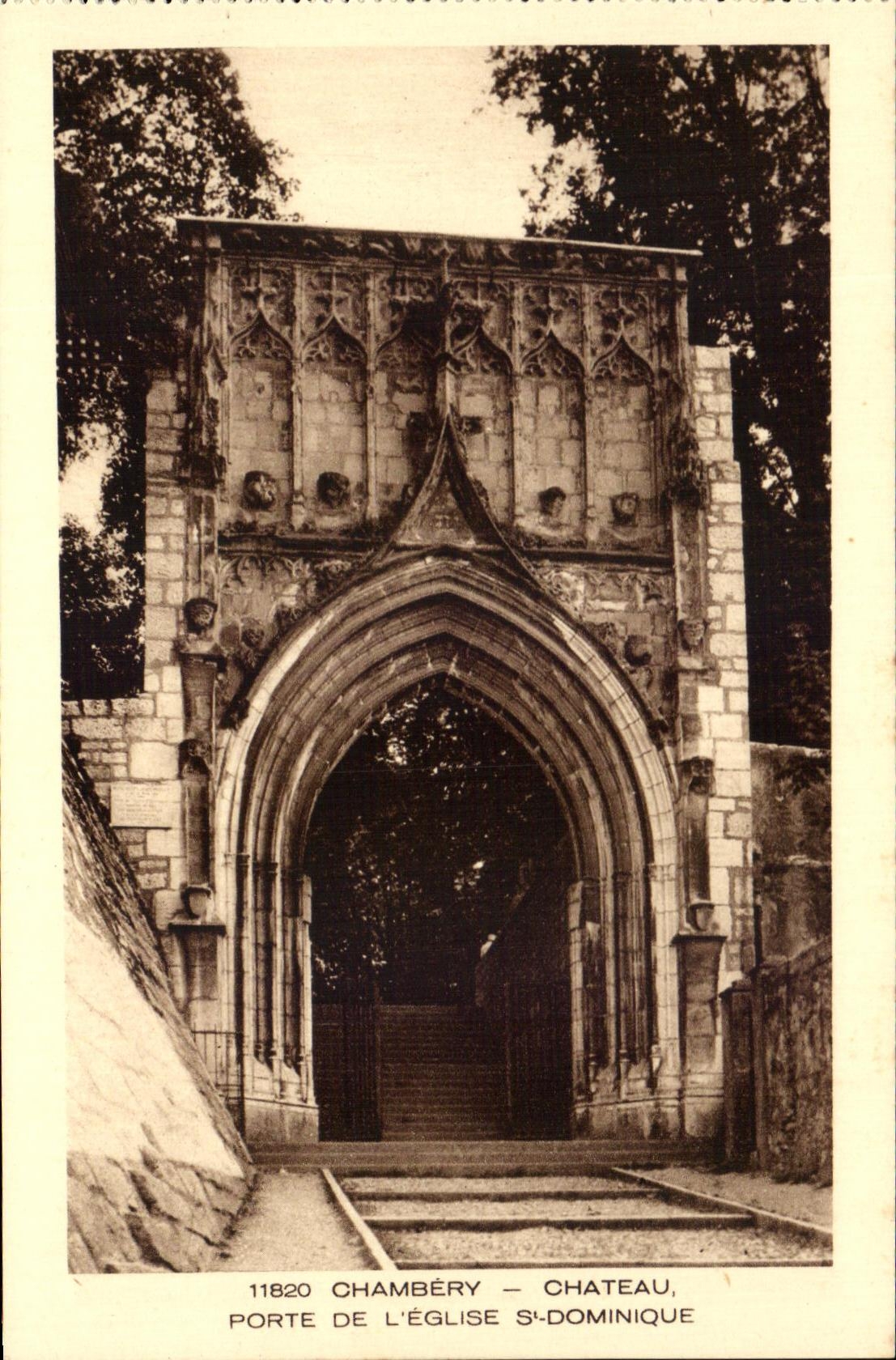CPA Chambery Chateau Porte De L Eglise St Dominique