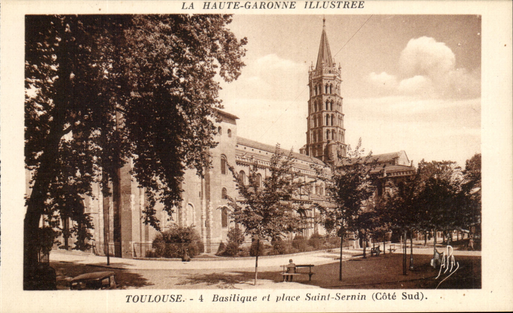 CPA La Haute Garonne Illustree Toulouse Basilique et place Saint Sernin