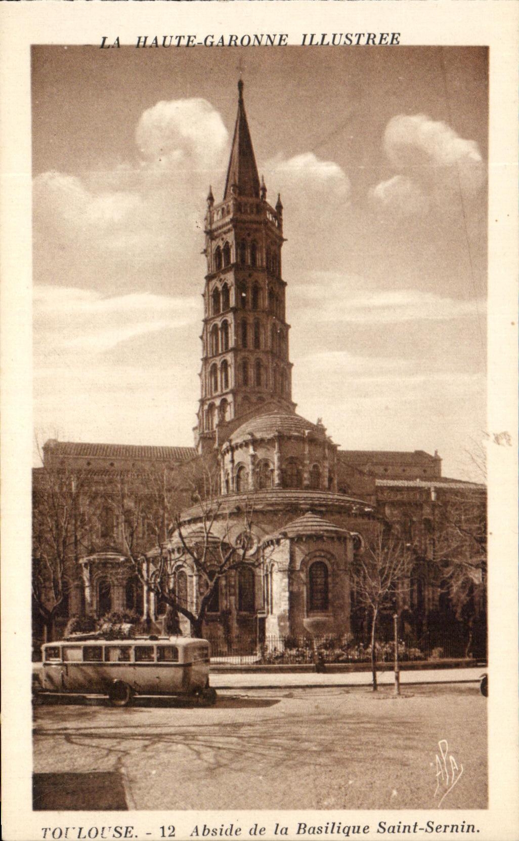CPA La Haute Garonne Illustree Toulouse Abside de la Basilique Saint Sernin