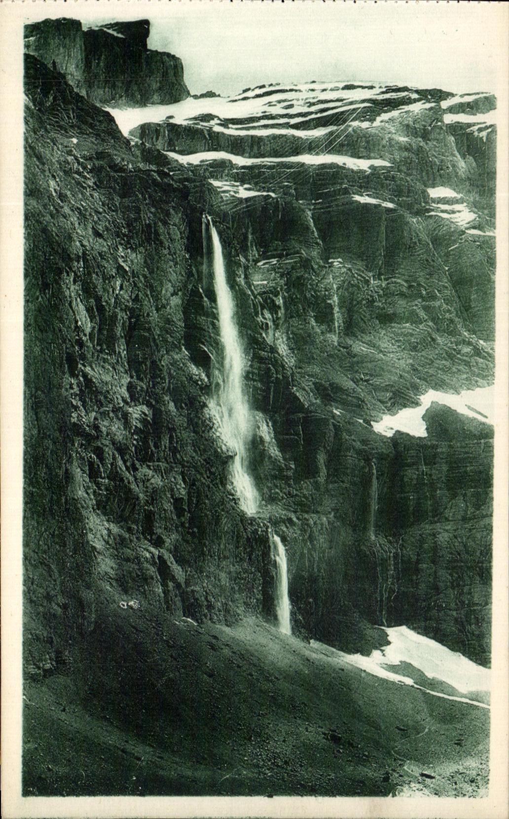 VINTAGE POSTCARD Beautiful Landscapes of France the Pyrenees Gavarnie the Large one