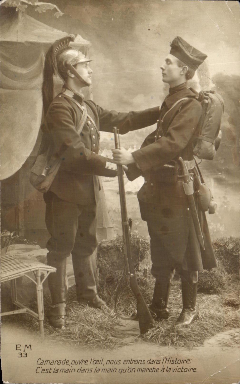 CPA Camarade Ouvre l oeil Nous Entrons dans l Histoire Militaria