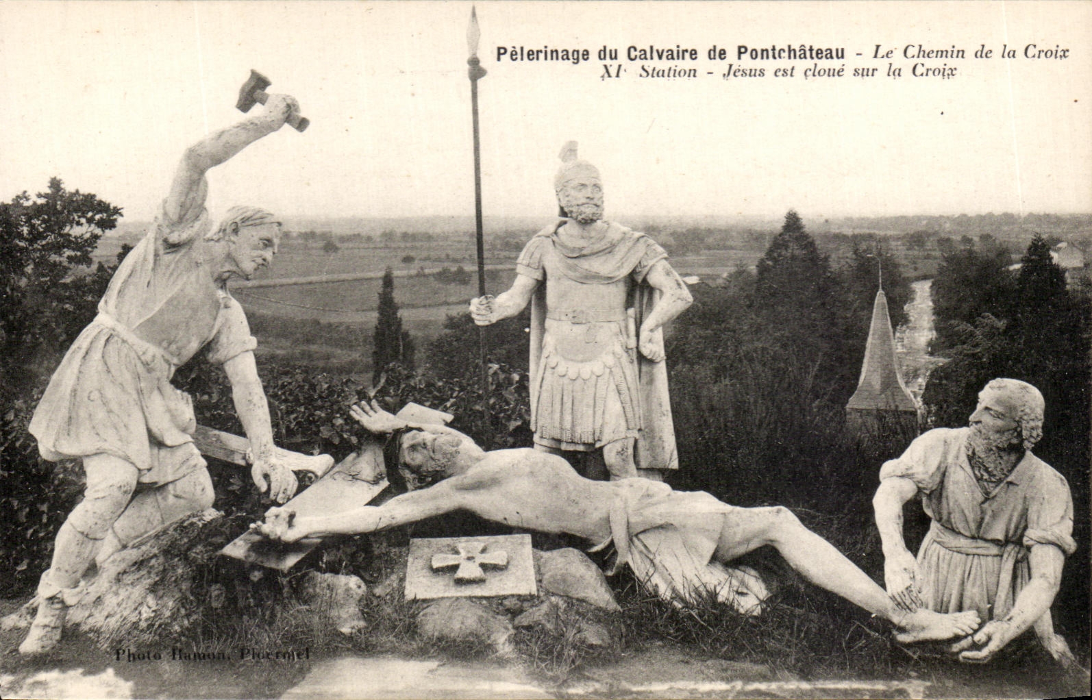 CPA Peterinage du Calvaire de Pontchateau Le Chemin de La Croix