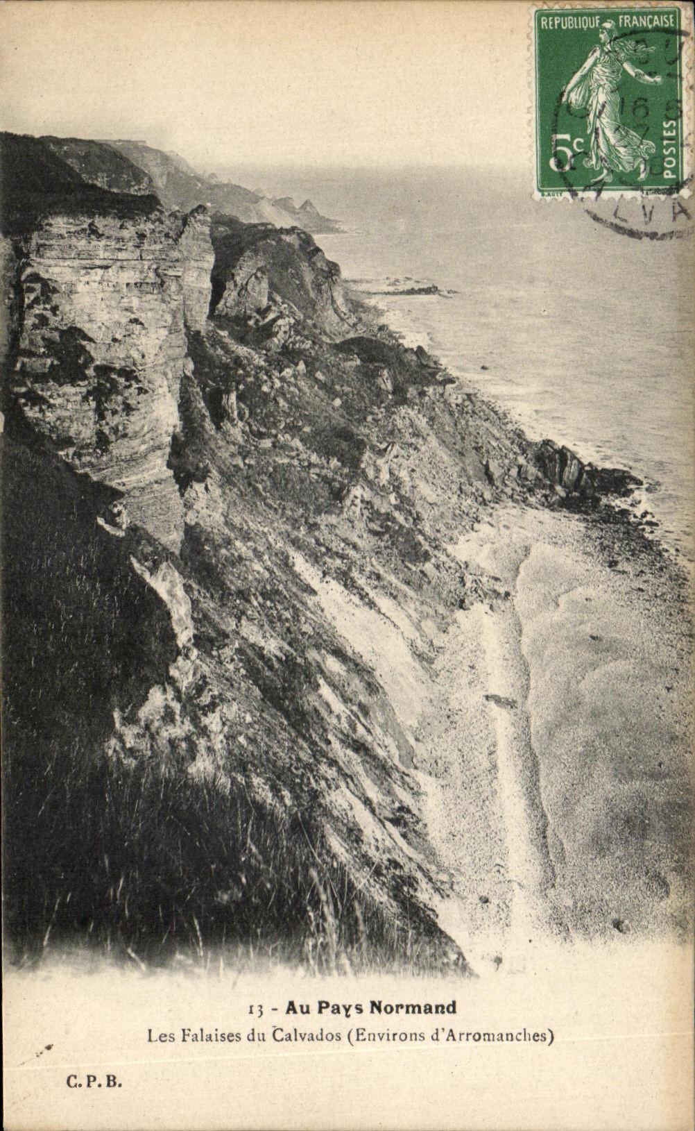 CPA Au Pays Normand Les Falaises du Calvados Environs d Arromanches