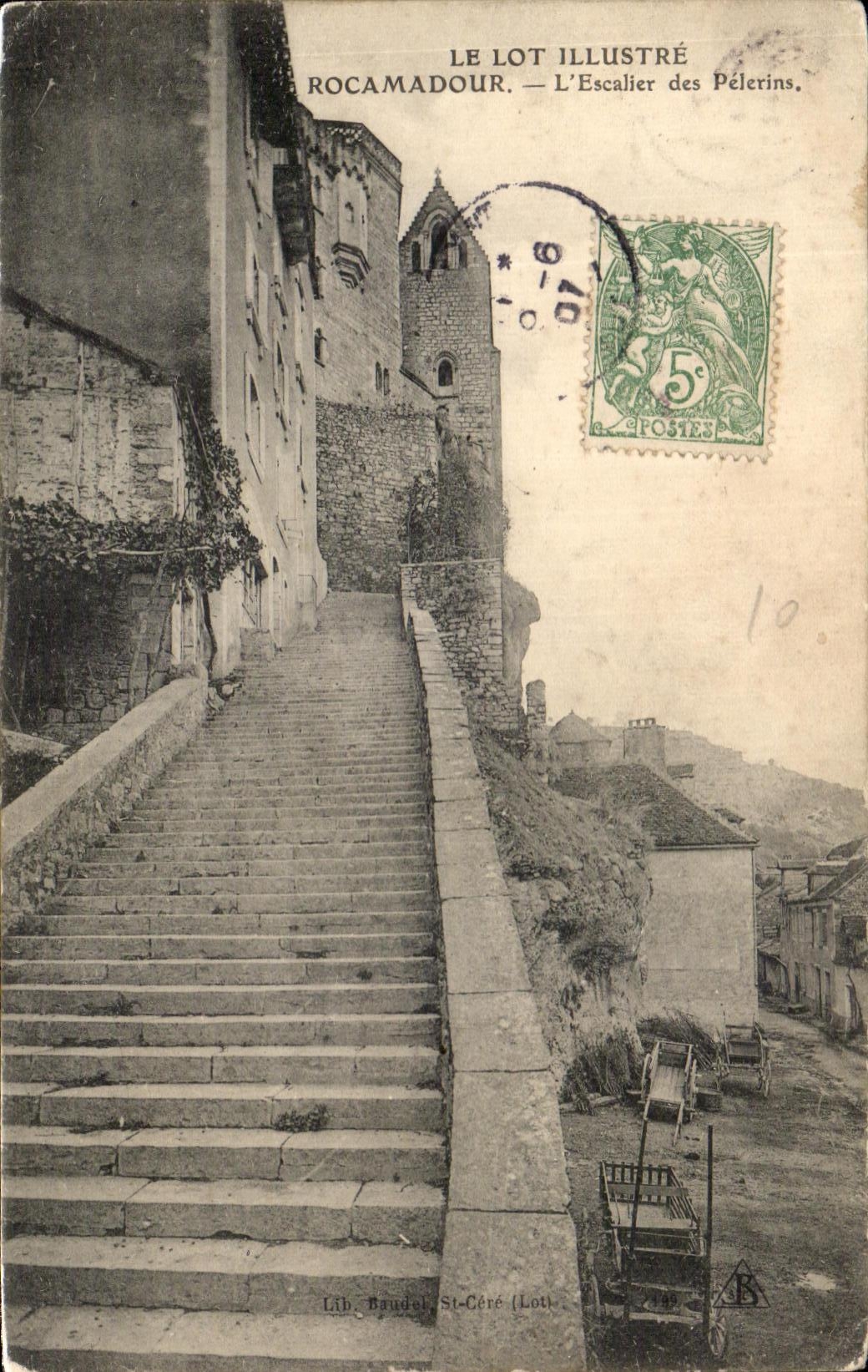 CPA Roc Amadour L Escalier des Pelerins