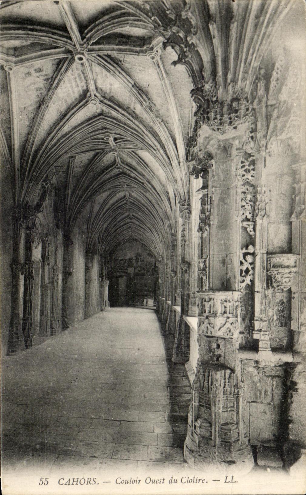 Pasillo occidental de Cahors de la POSTAL de la VENDIMIA del claustro