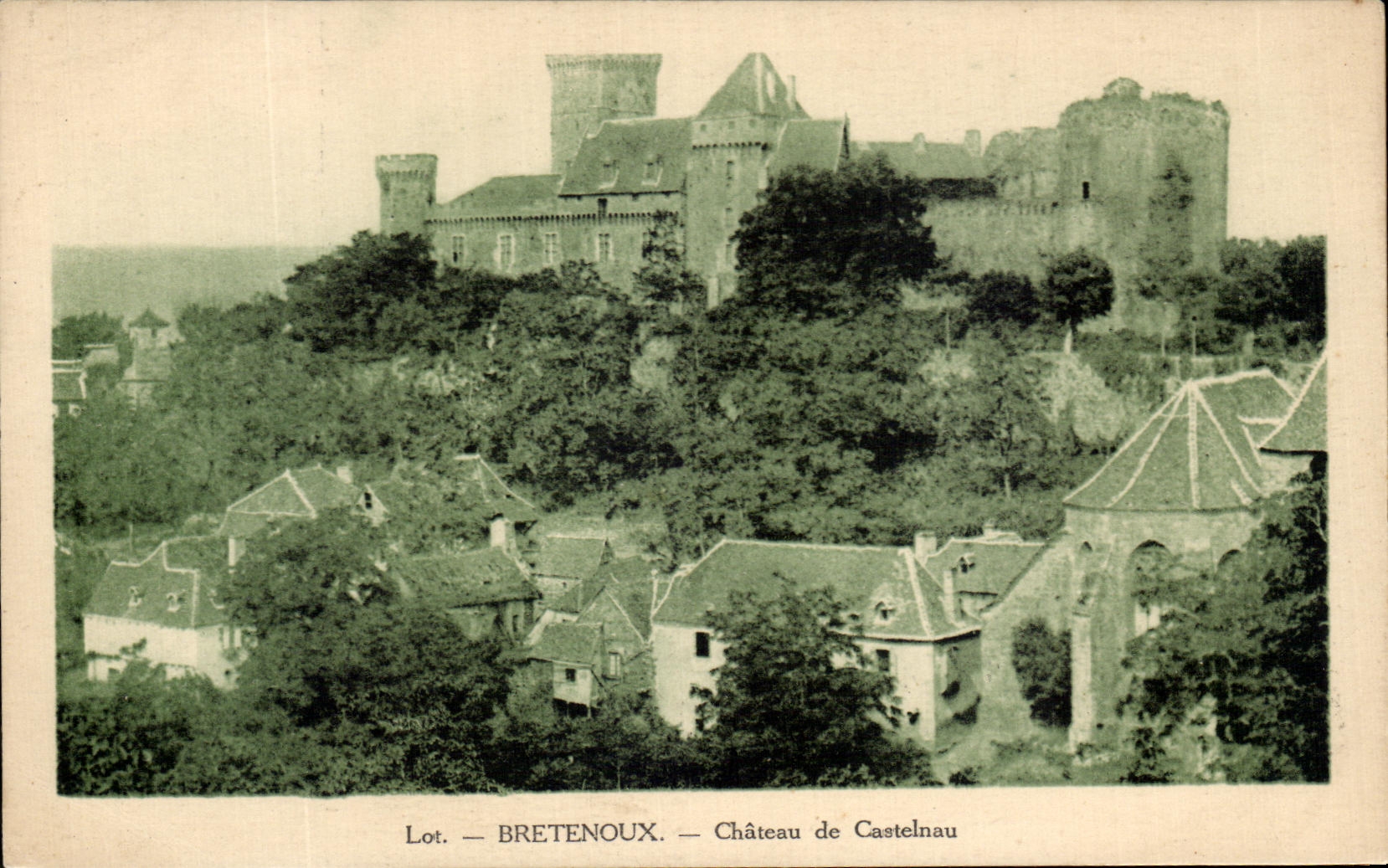 VINTAGE POSTCARD Bretenoux Castle De Castelnau