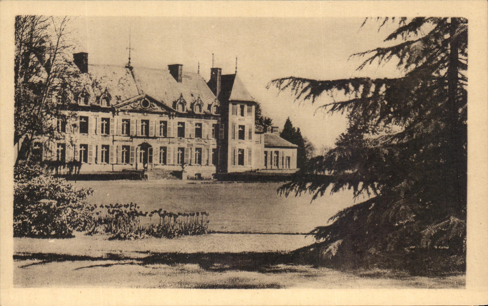 CPA Courson Chatrau De Par Bruyeres le Chatel