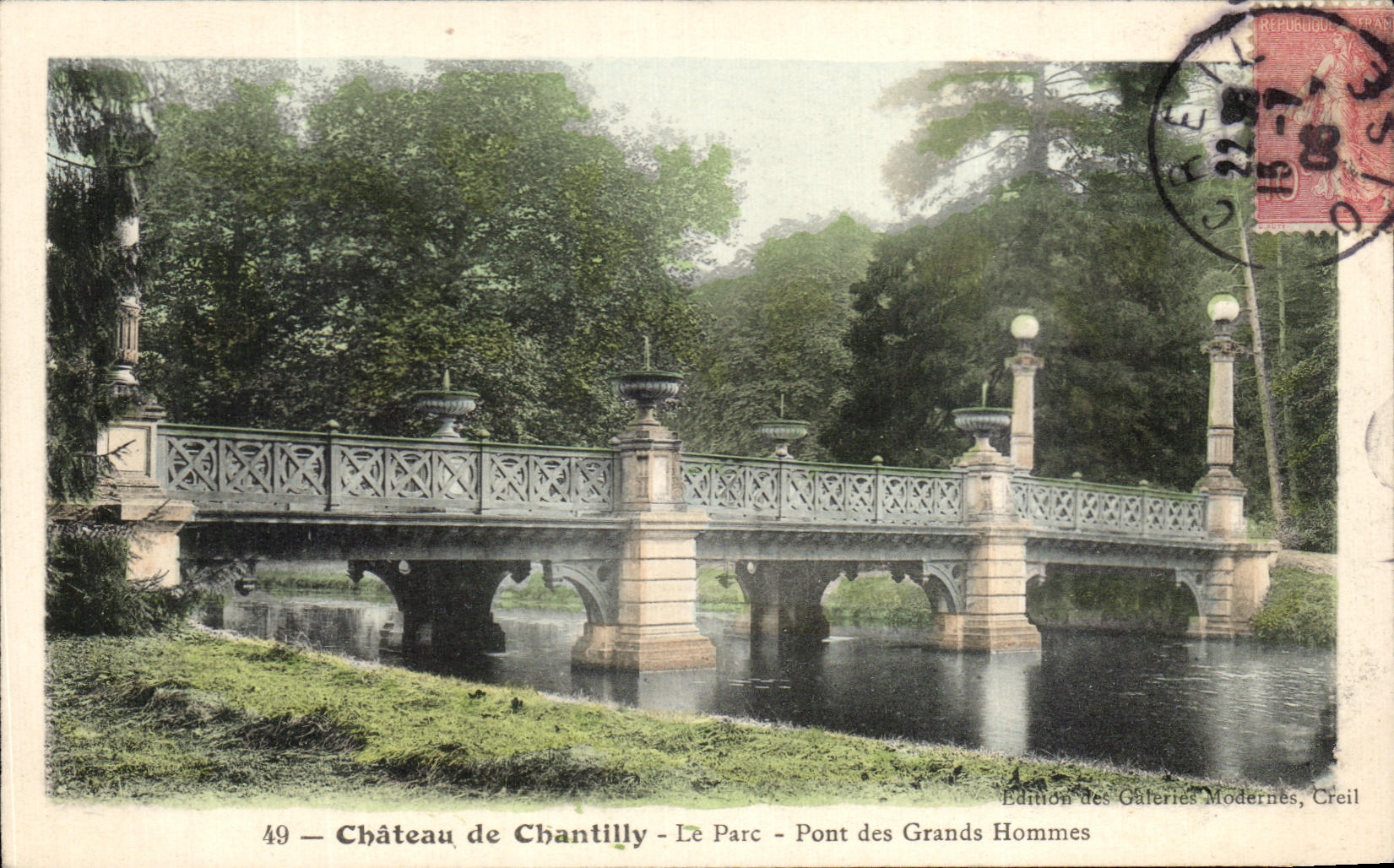 CPA Chateau de Chantilly Le Parc Pont des Grands Hommes