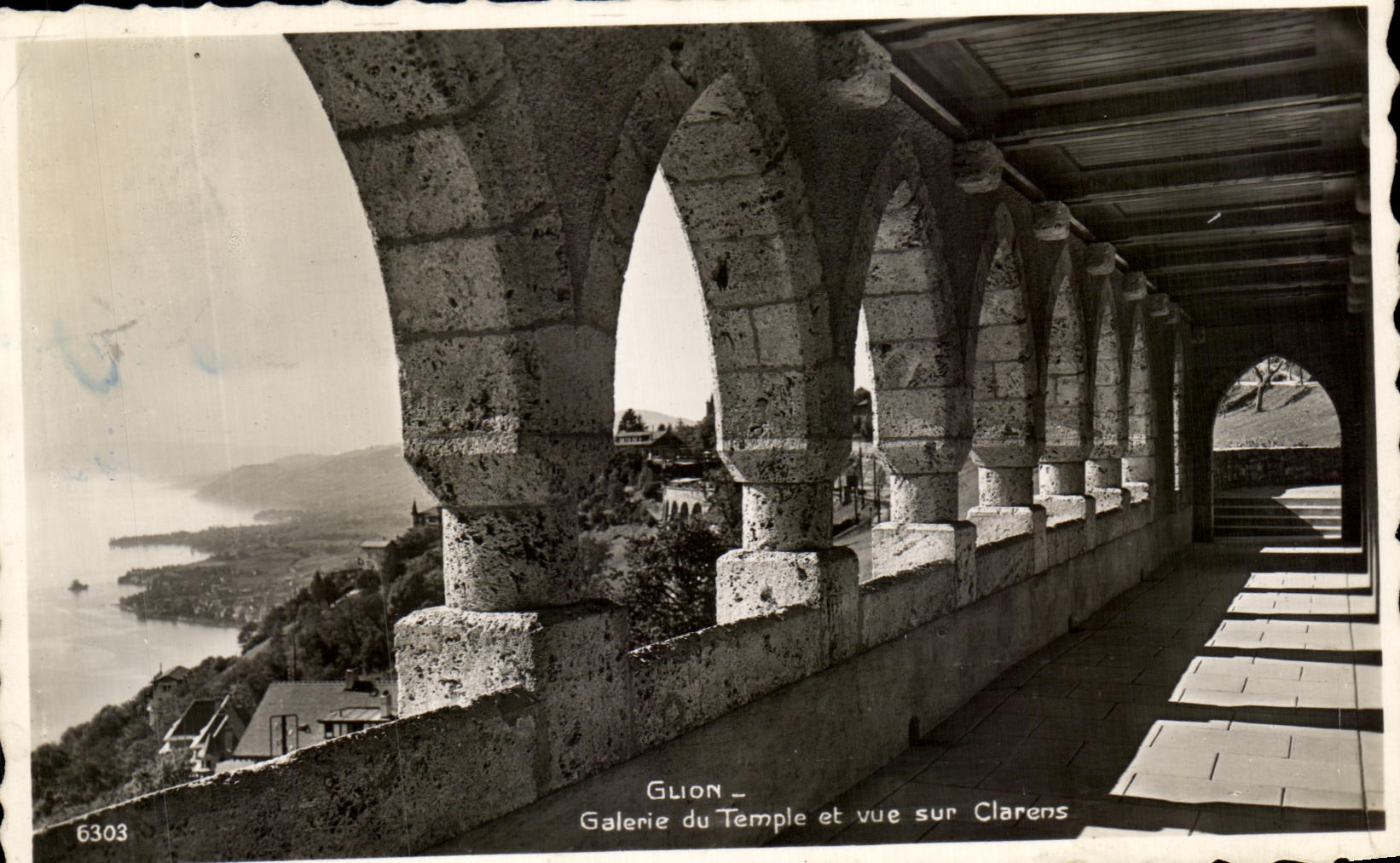 CPA Glion Galerie du Temple et Vue Sur Clarens