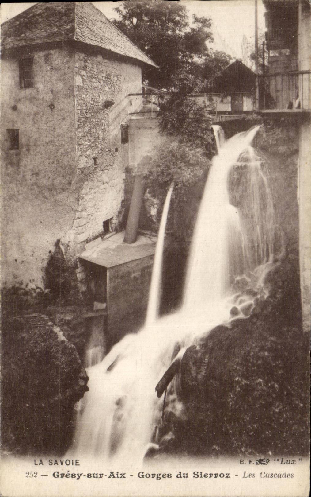 VINTAGE POSTCARD Savoy Gresy on Aix Falls of Sierroz cascades