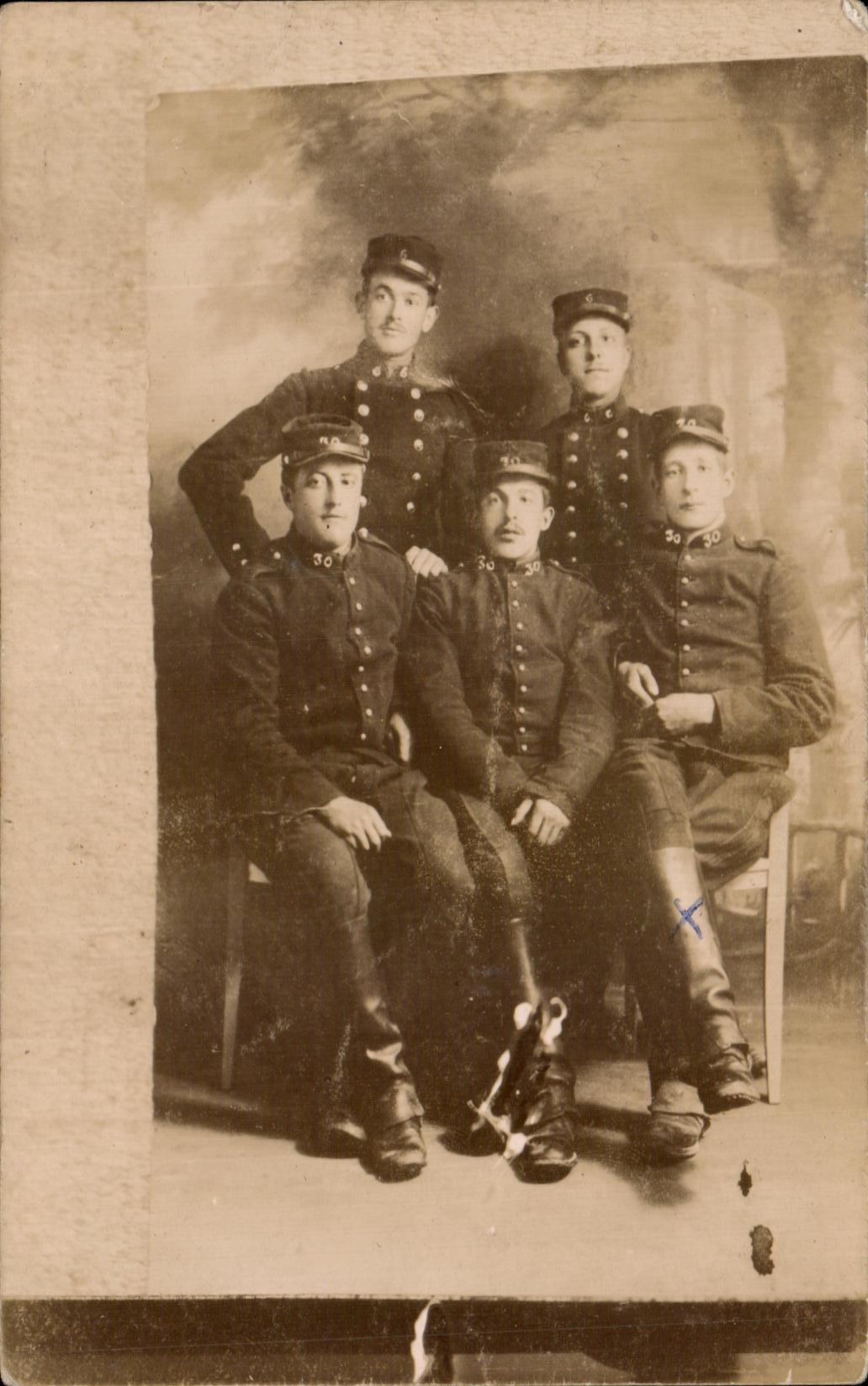 Real photo Soldiers Militaria number 30 on the collars