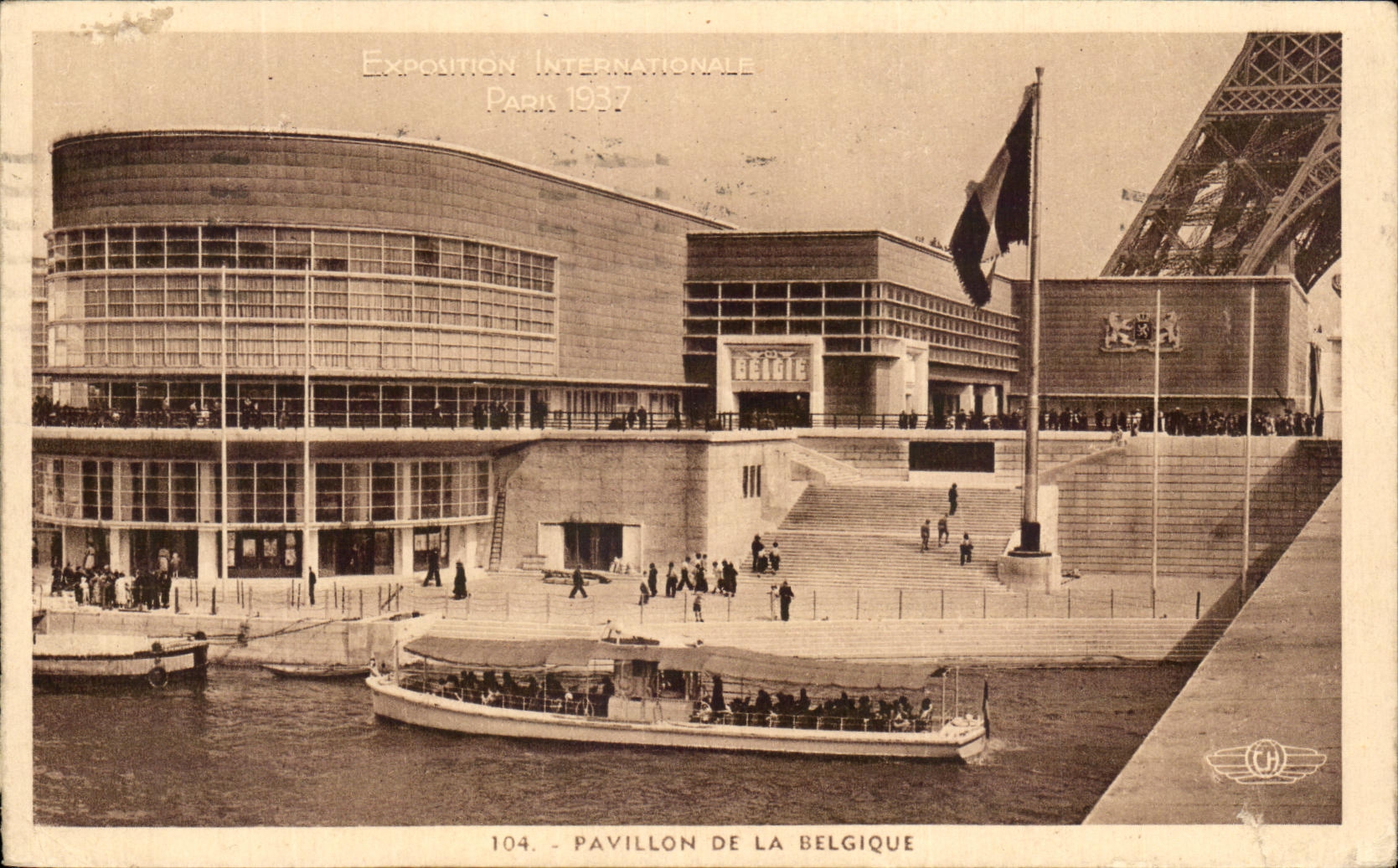 La casa de la POSTAL de la VENDIMIA de la exposicion internacional de Belgica apuesta la torre Eiffel 1937