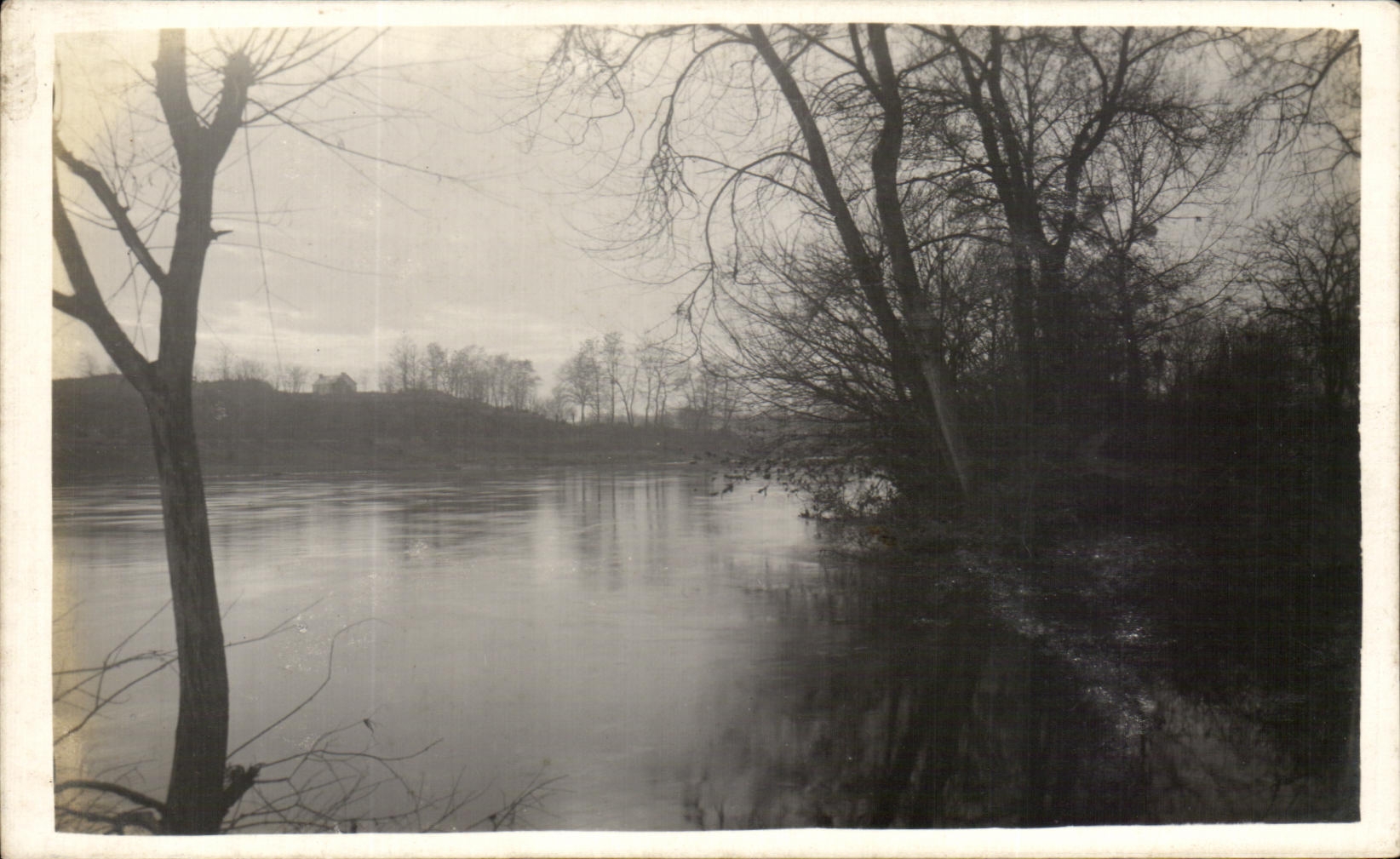 VINTAGE POSTCARD Edge of river
