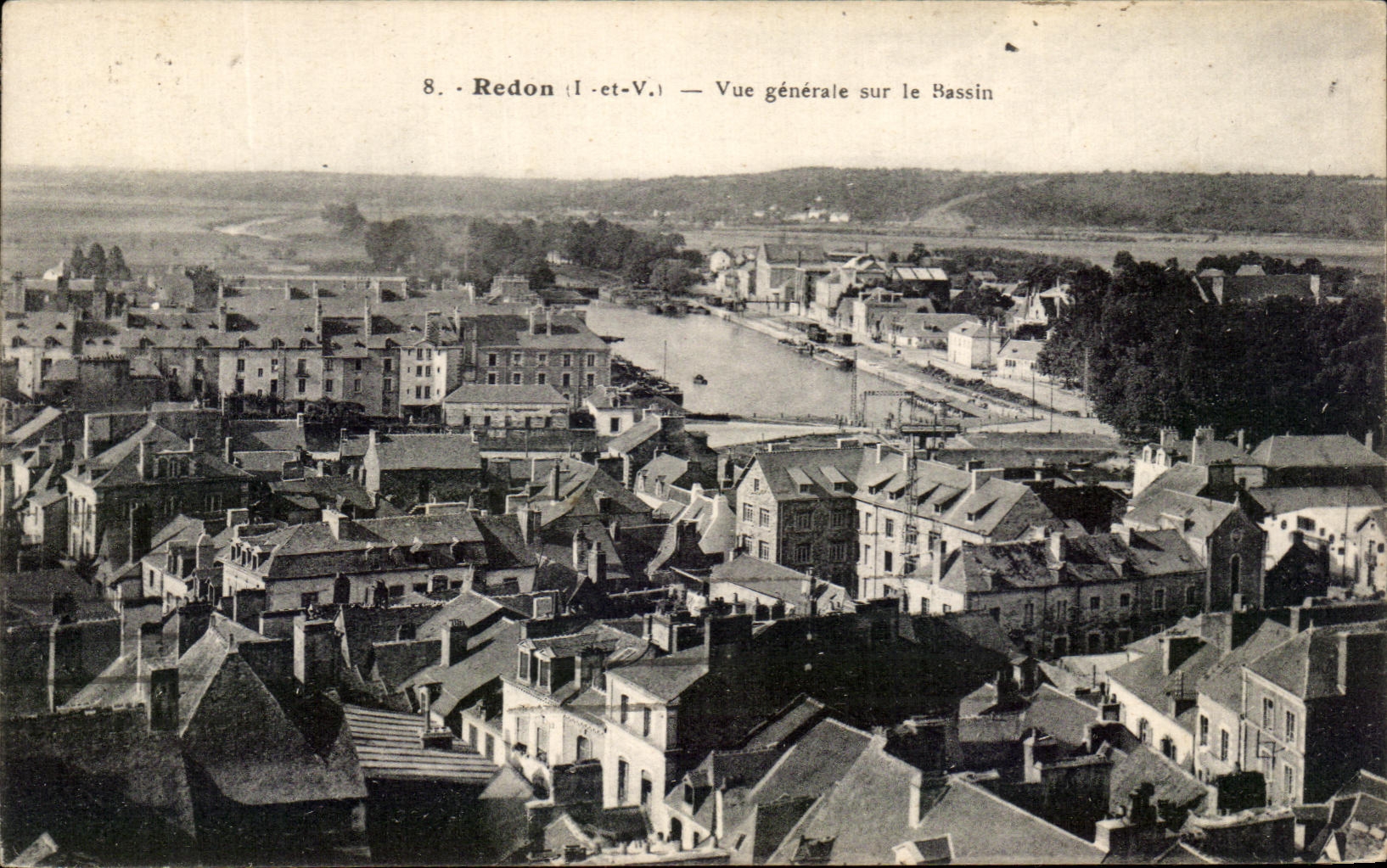 VINTAGE POSTCARD Redon View On the basin