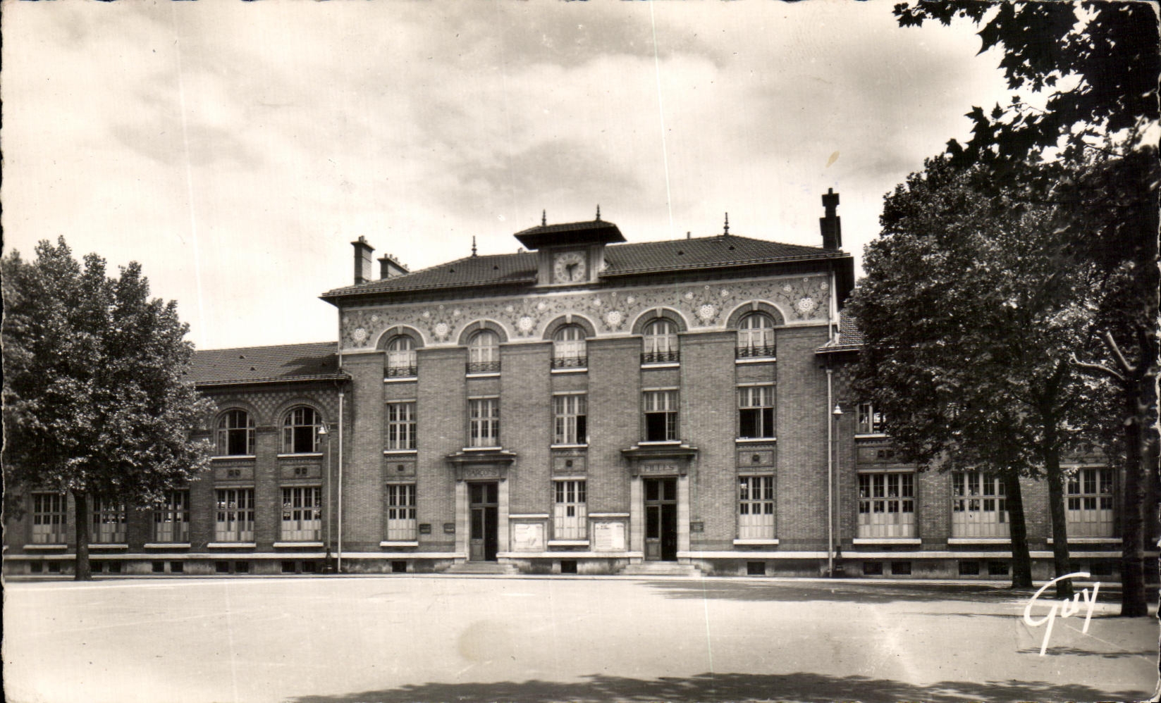 Holy CPSM Ouen the Group Scoiaire Jean Jaures