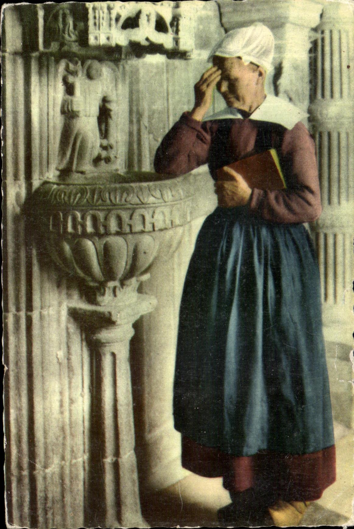 CPM Scenes Et Types Bretons Ferveur Bretonne Folklore