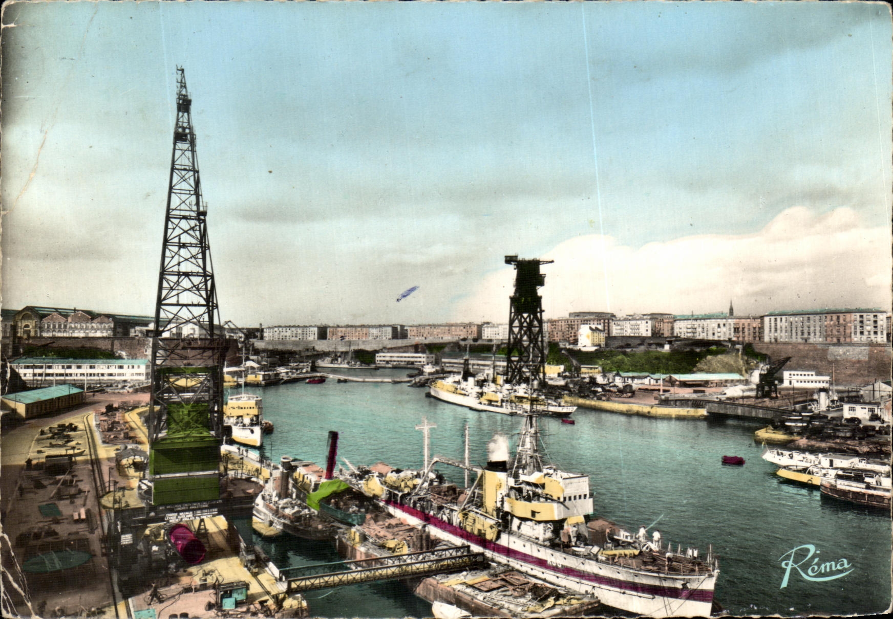 CPA La Bretagne En Couleurs Brest L Arsenal Bateau