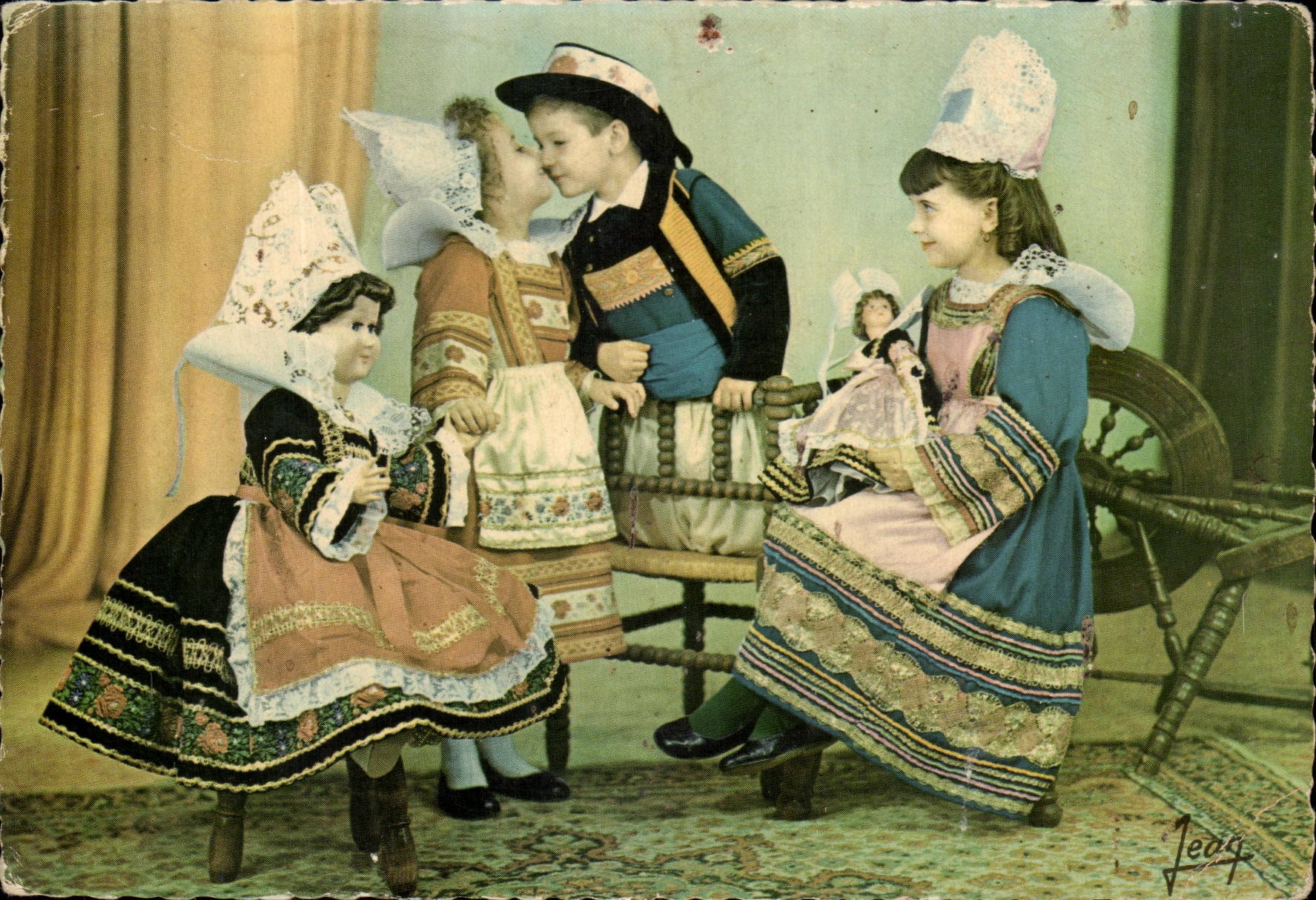 MODERN CARD Brittany Children In Breton Costume