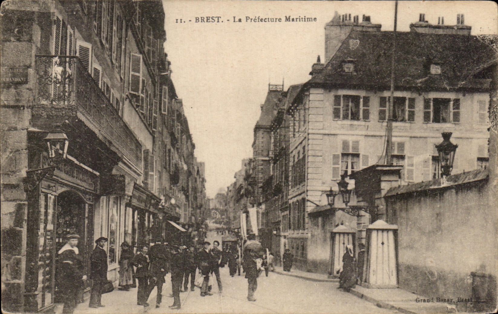 CPA Brest La Prefecture Maritime Marins