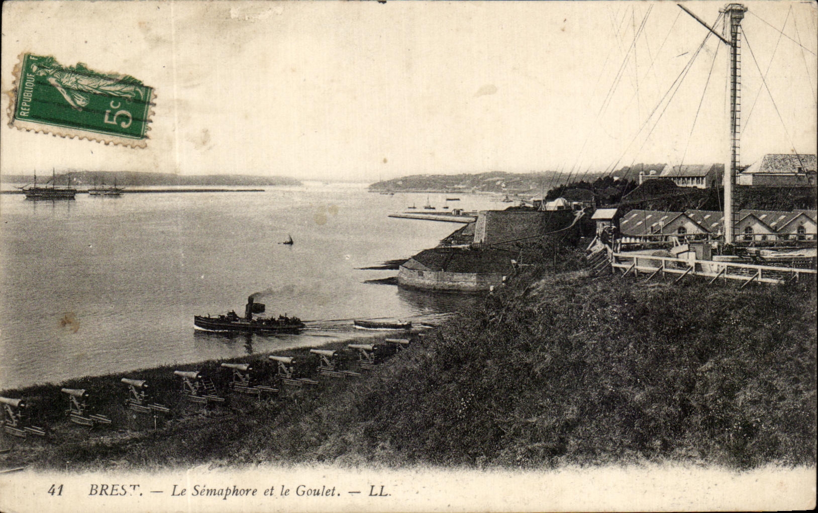 CPA Brest Le Semaphore Et Le Goulet 