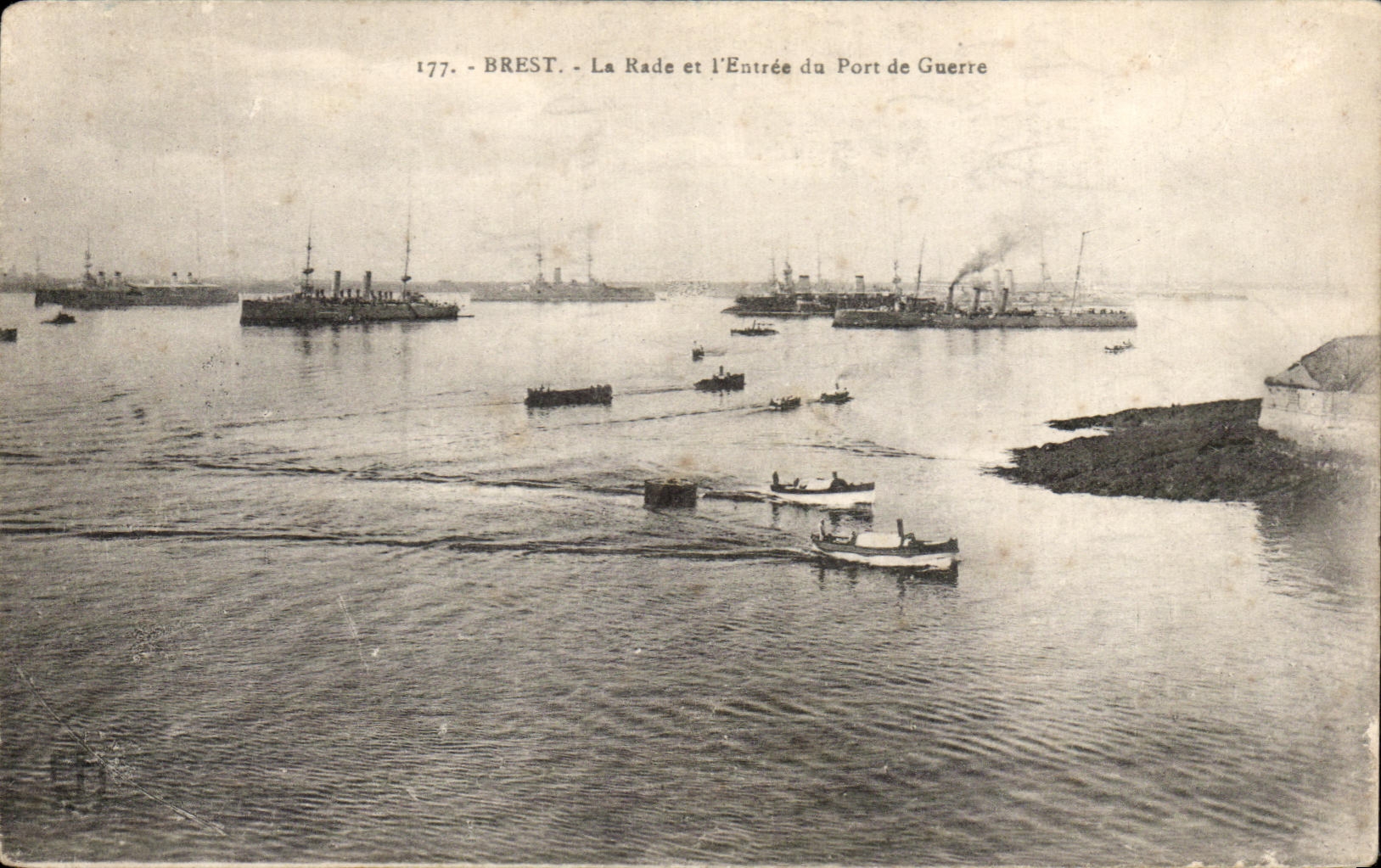 CPA Brest La Rade Et L Entree Du Port de Guerre Bateaux