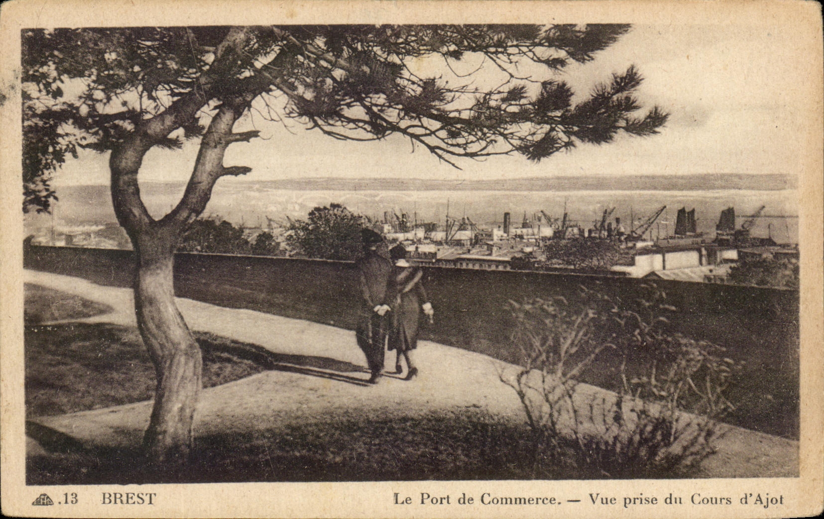 CPA Brest Le Port de Commerce Bateaux