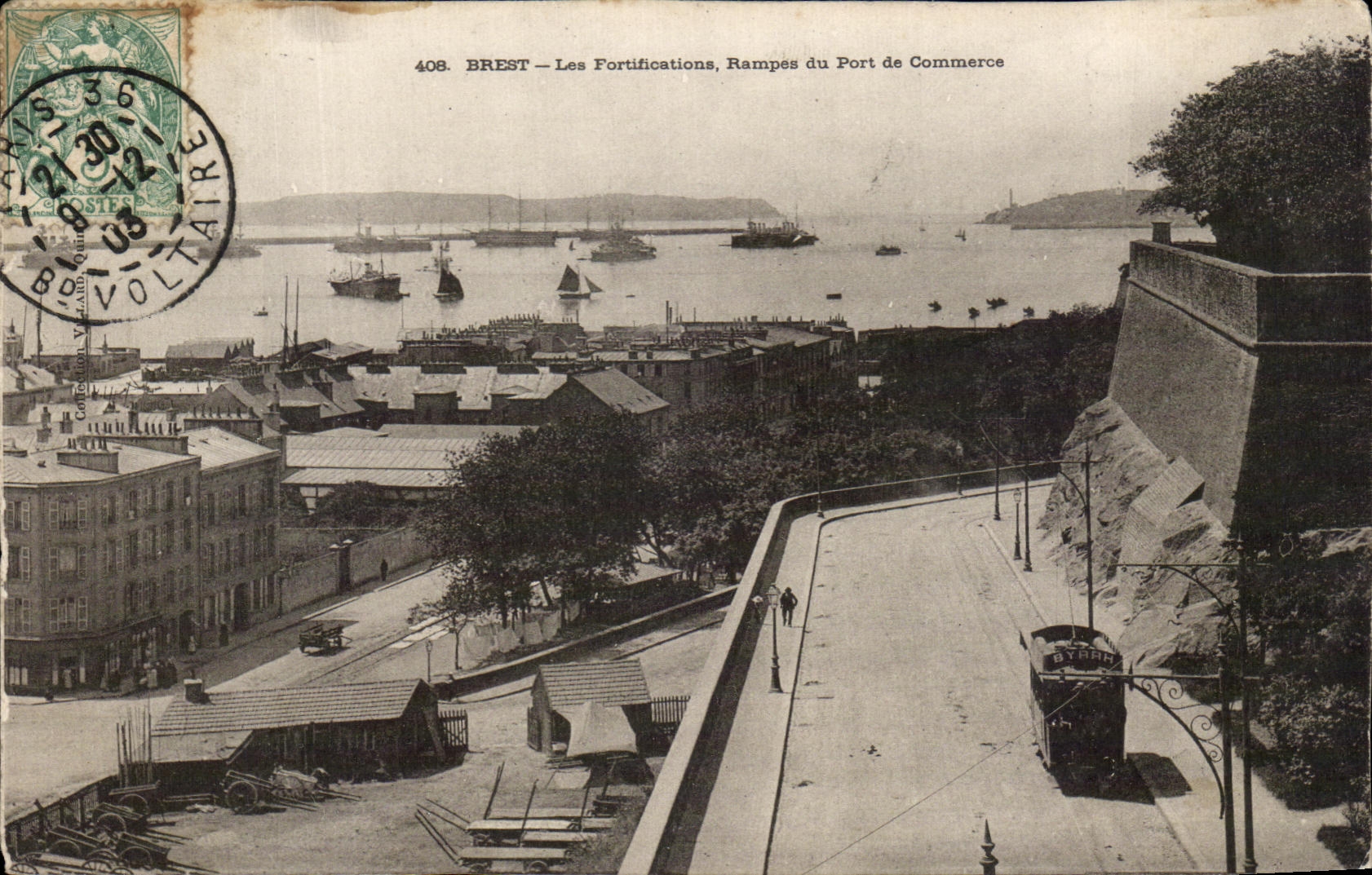 CPA Brest Les Fortfications Rampes du Port de Commerce