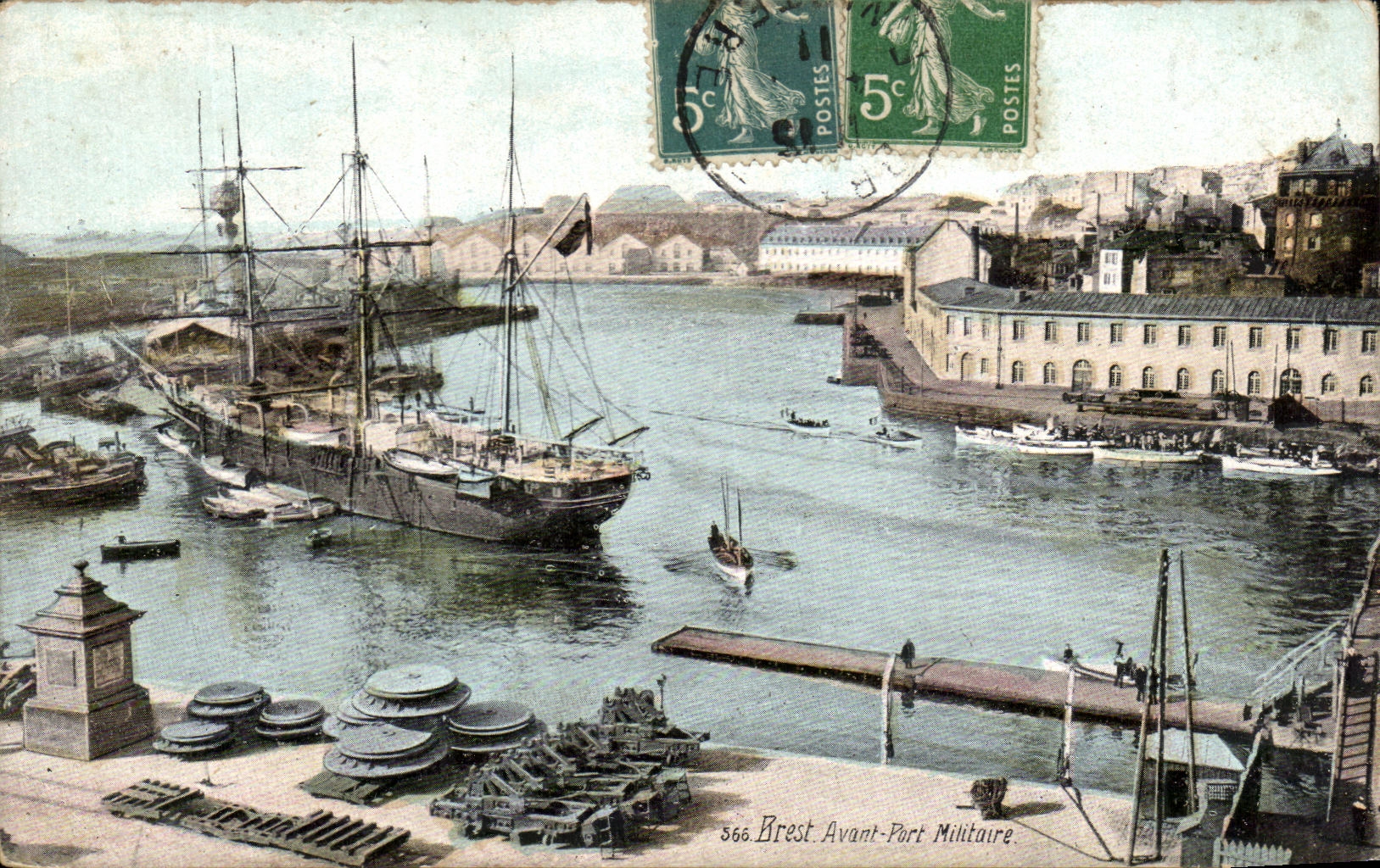 CPA Brest Avant Port Militaire Bateau