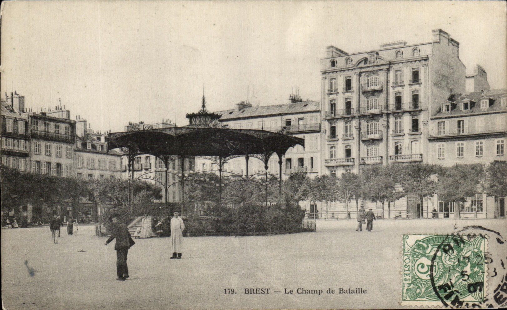 CPA Brest Le Champ De Bataille Kiosque