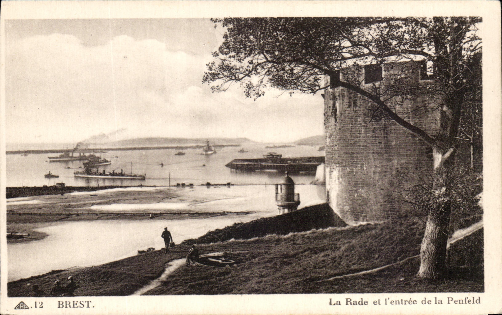 CPA Brest La Rade Et l Entree De La Penfeld