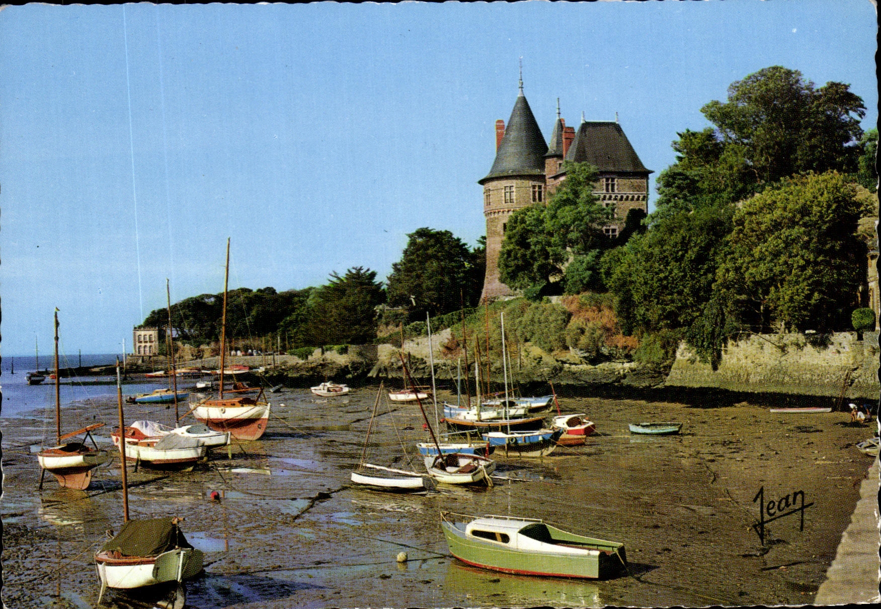 CPM Pornic Bateaux Au Repos 