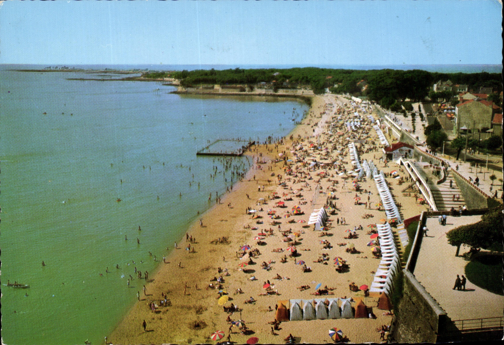 CPSM Fouras large the Beach