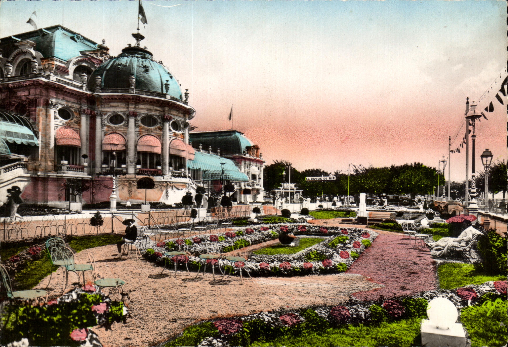 CPSM Royan el casino y los jardines municipales