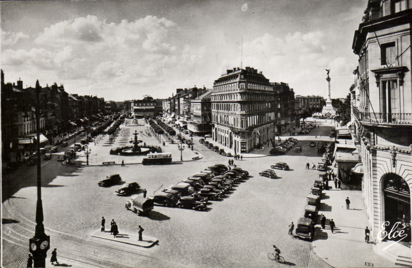 VINTAGE POSTCARD Bordeaux Course of the Gobineau House and Allees of Tourny