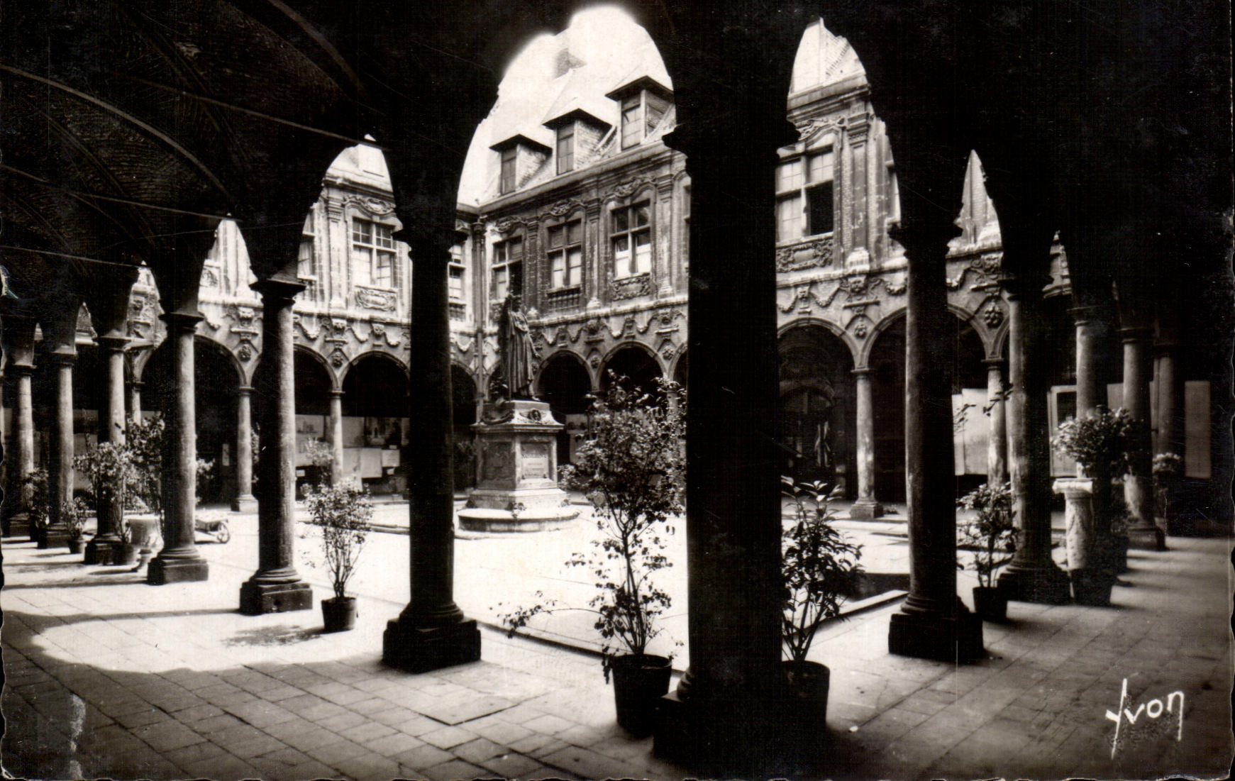 CPSM Lille Court of L Old Stock Exchange