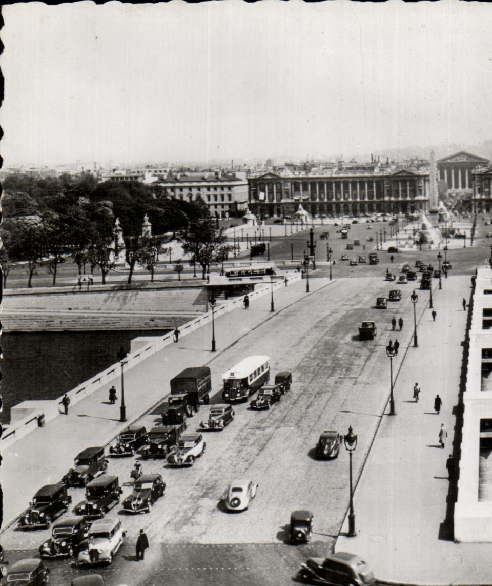 CPSM Paris Pont et Place de La Concorde et Butte Montmartre