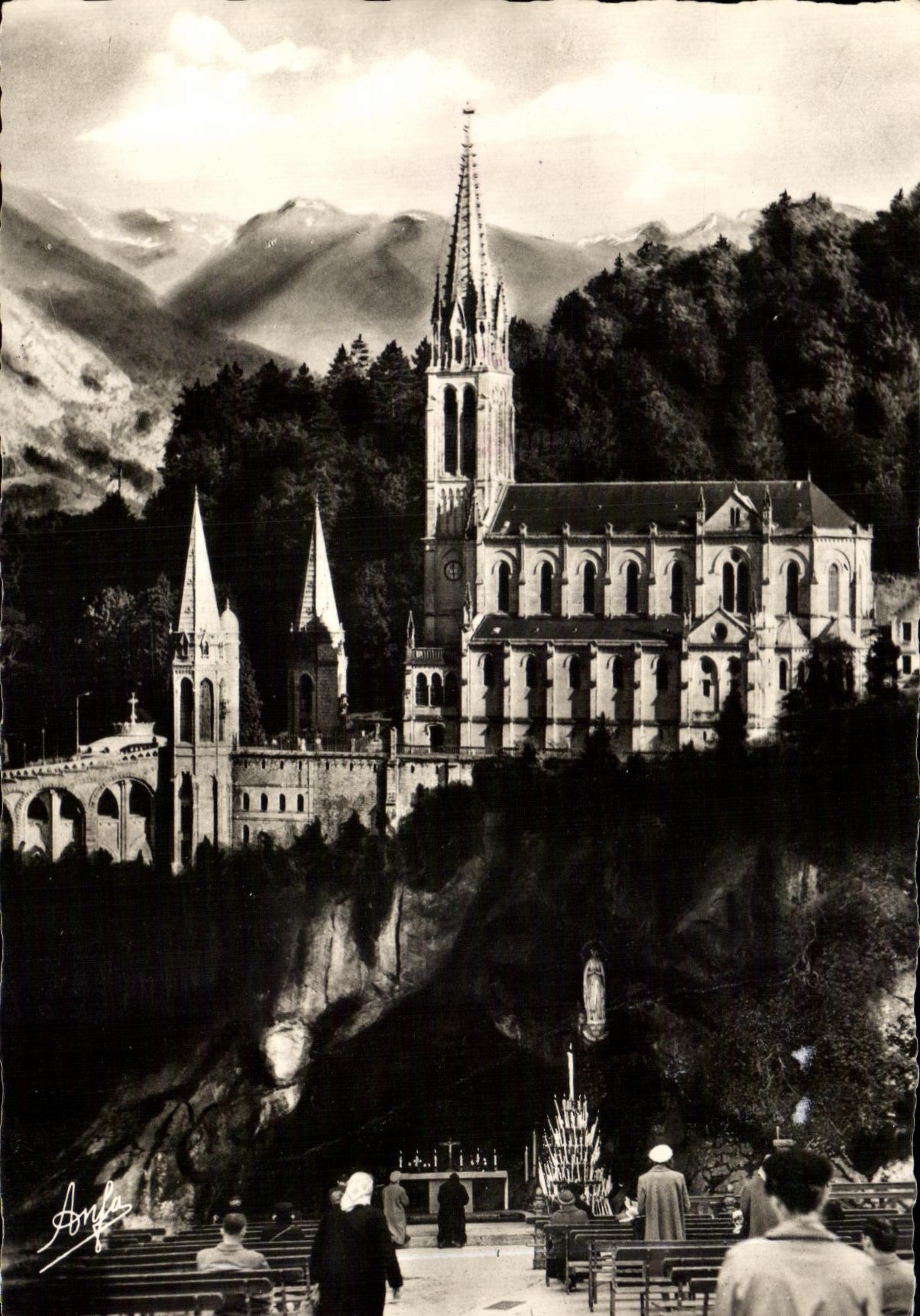 Heavy CPSM the Basilica and the Cave