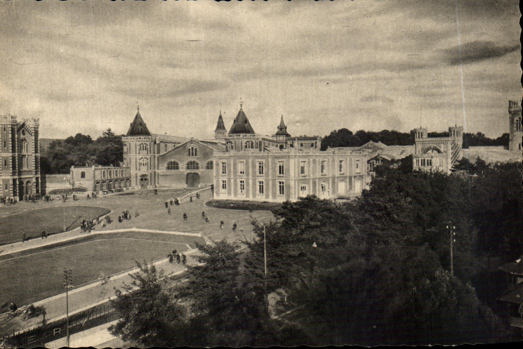 VINTAGE POSTCARD Rheims Champagne Pommery Greno View of the Establishments