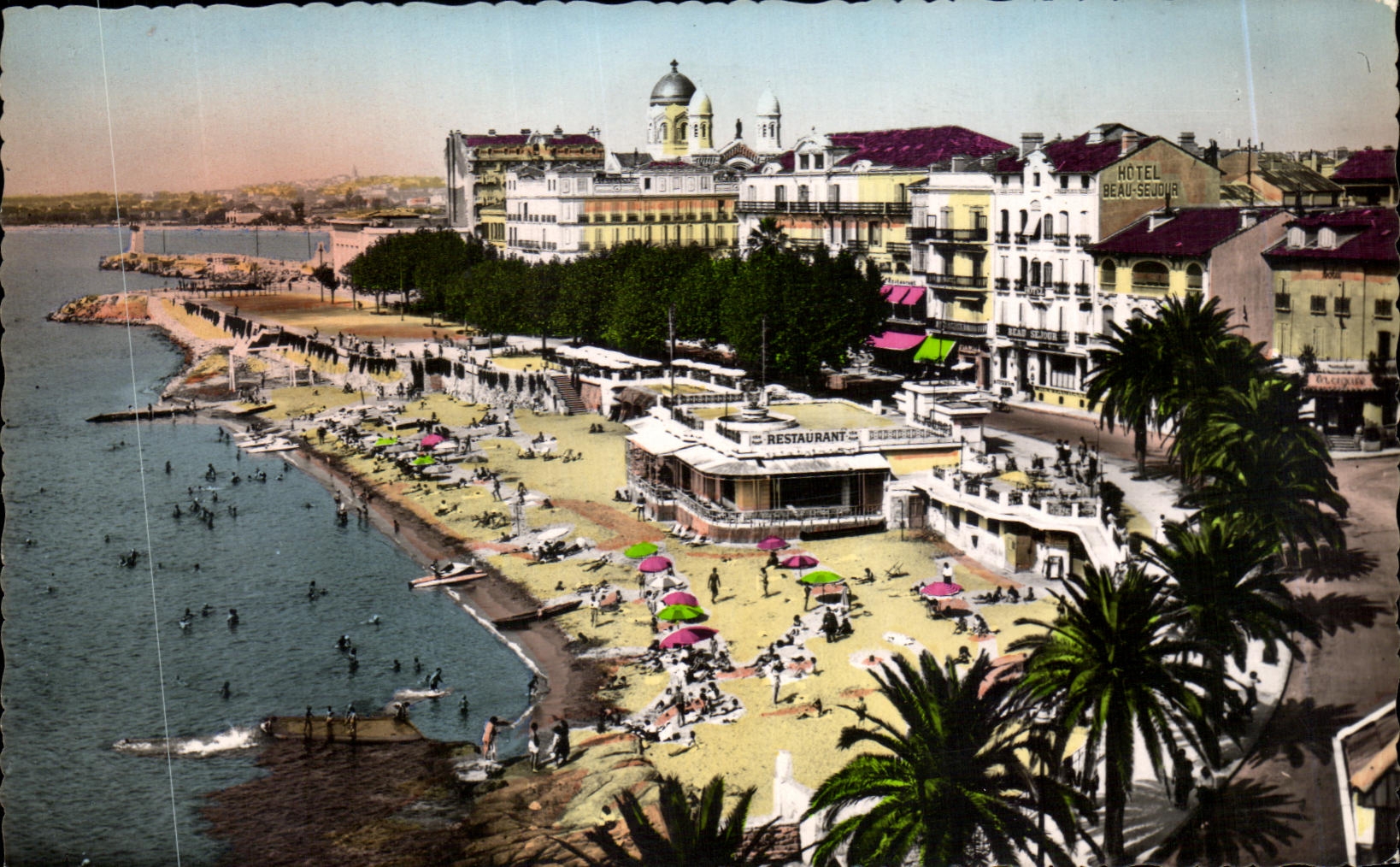 CPSM Saint Raphael Vue d Ensemble de la Plage