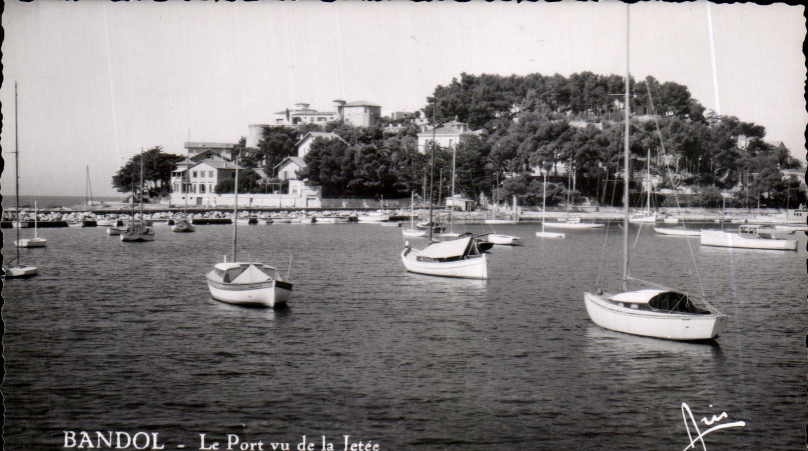 CPSM Bandol Le Port vu de la jetee Bateaux