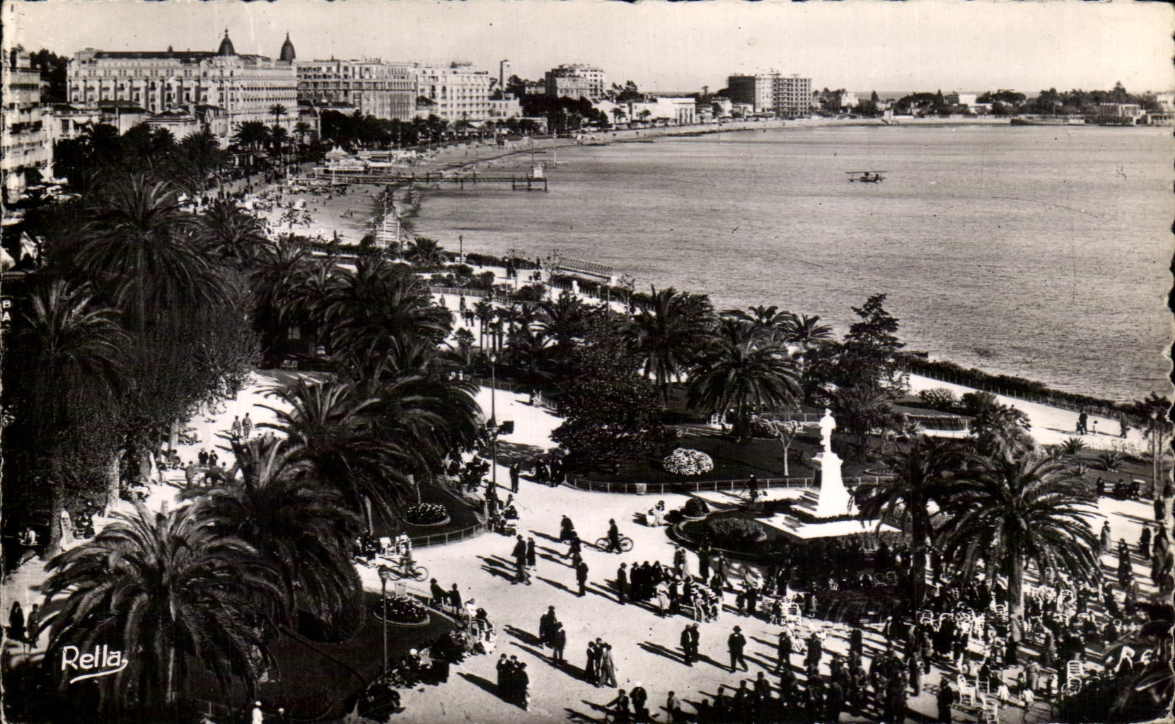 VINTAGE POSTCARD Cannes Gardens of the Small cross